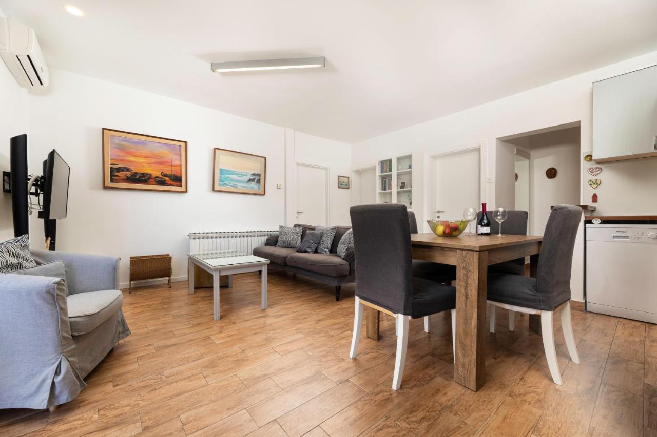 Apartman Ana *