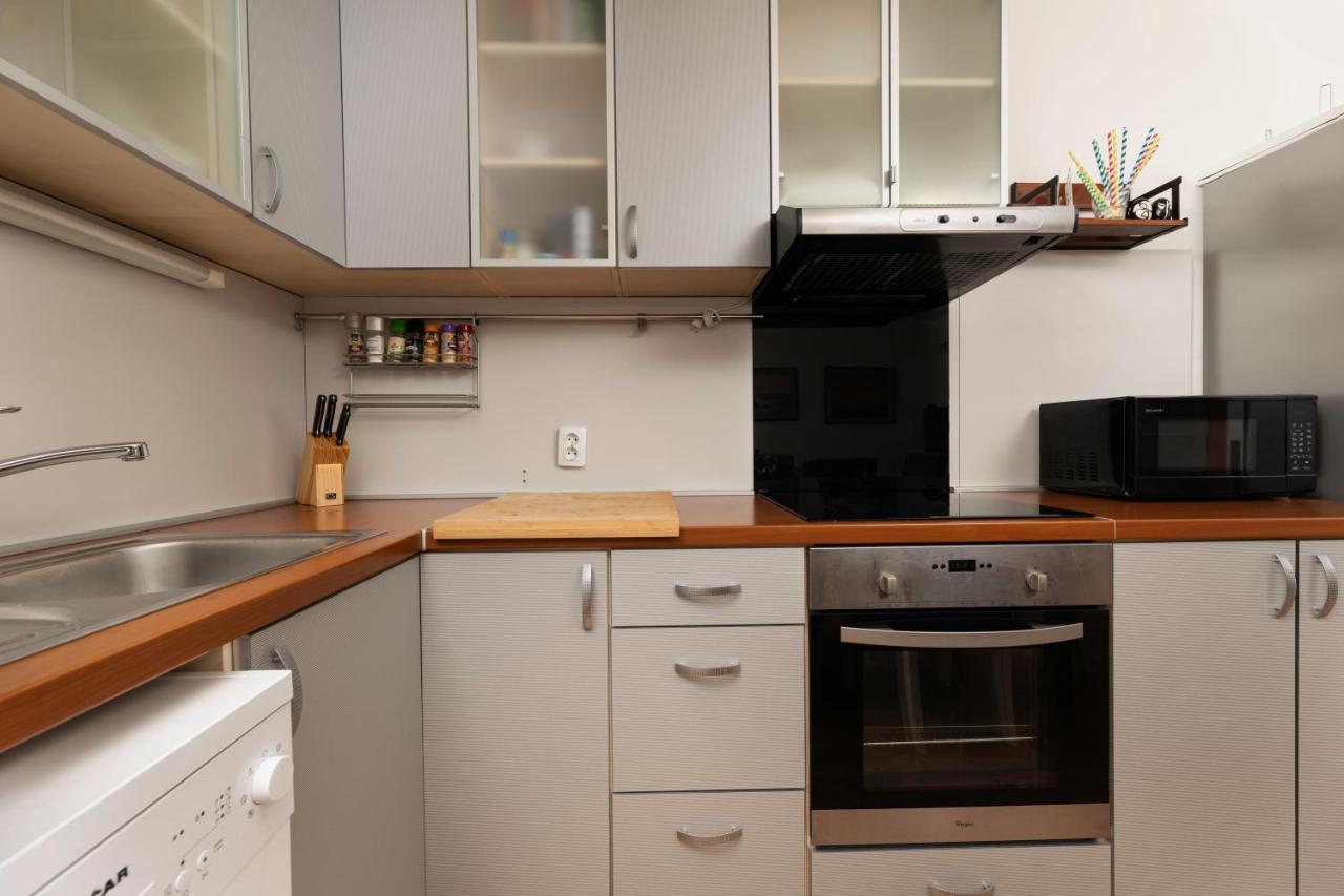 Ana Apartment *