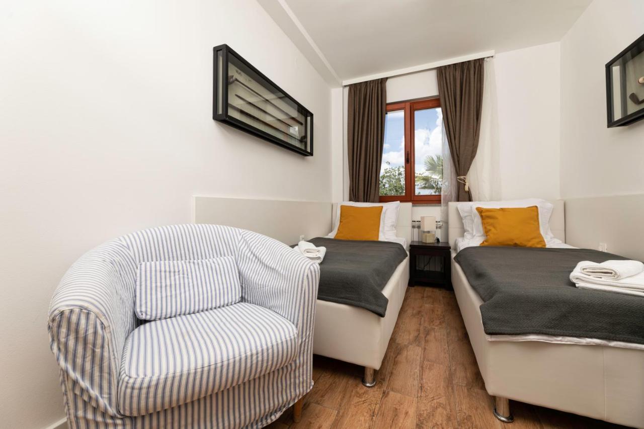 Ana Apartment *